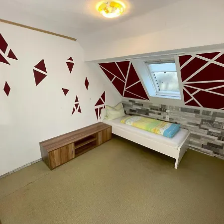 Einzelzimmer Bad - Gastehaus Rossle Zi09 *